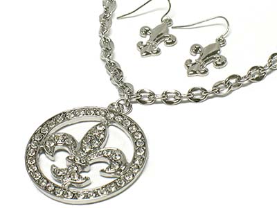 Crystal fleur de lis pendant necklace and earring set 