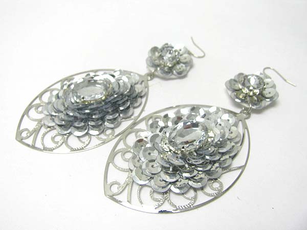 Sequin and filigree metal earring