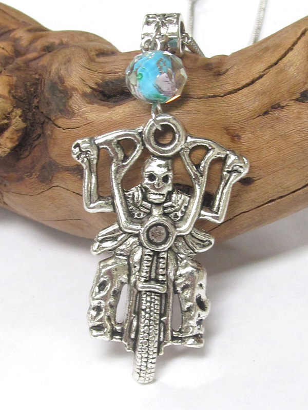 Antique silver skull biker pendant necklace