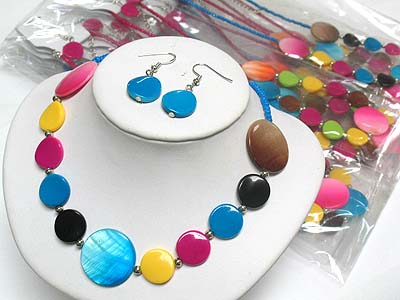 12 pc dozen pack - color acryl disk nacklace and earring set mens jewelry