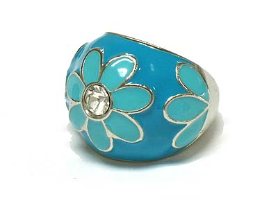 Spring tone crystal flower glamour ring