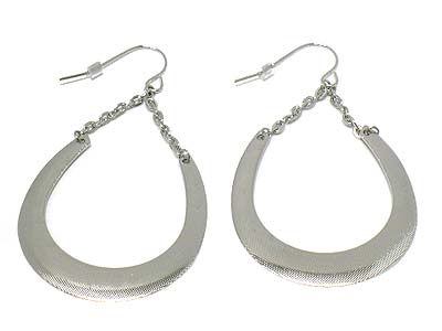 Simple metal u shape dangle earring