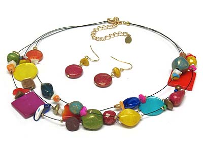 Colorful triple strands and material beads hamony necklace and earring set