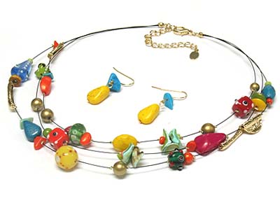 Colorful triple strands and material beads hamony necklace and earring set