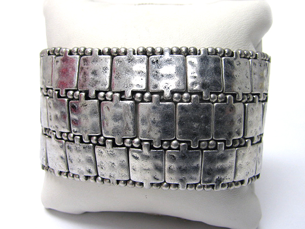 Architectural three line metal square link stretch bracelet