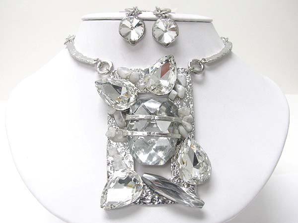 Mixed crystal and chip stone deco large scratch metal pendant necklace set