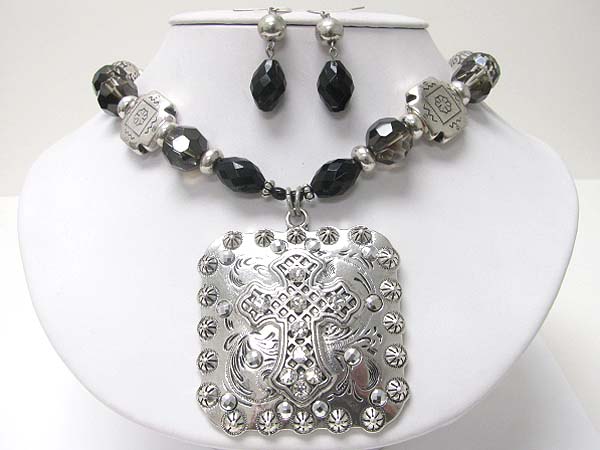 Antique look crystal stud cross square pendant mixed beads necklace set