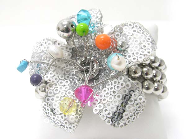 Mixed beads deco flower top stretch bracelet