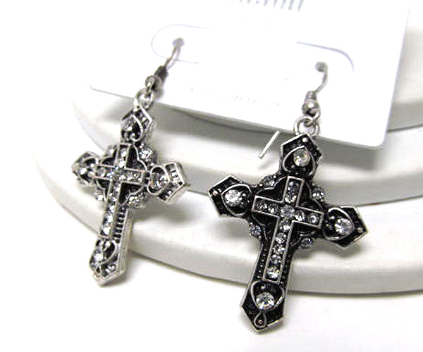 Multi crystal metal fashion style cross earring