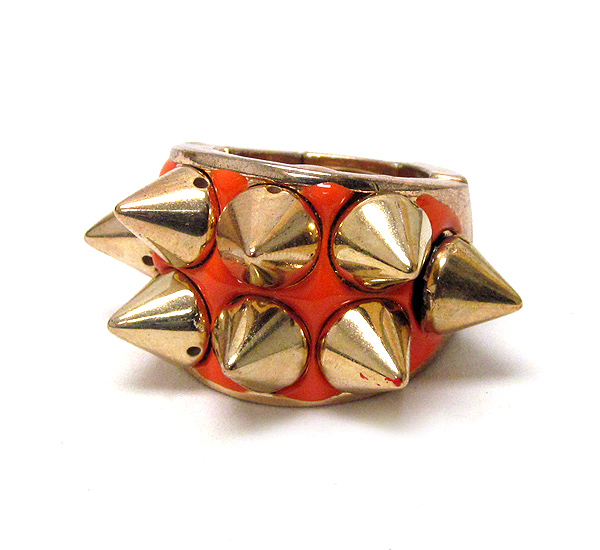 Metal multi spikes with epoxy on stretch ring