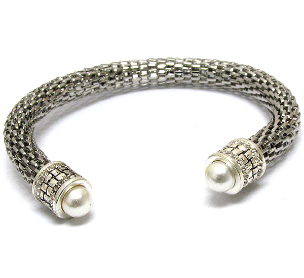 Pearl tip and adjustable mesh body bracelet