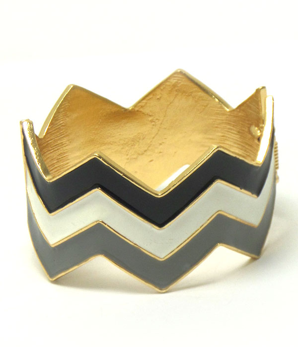 Epoxy chevron pattern hinge bangle bracelet