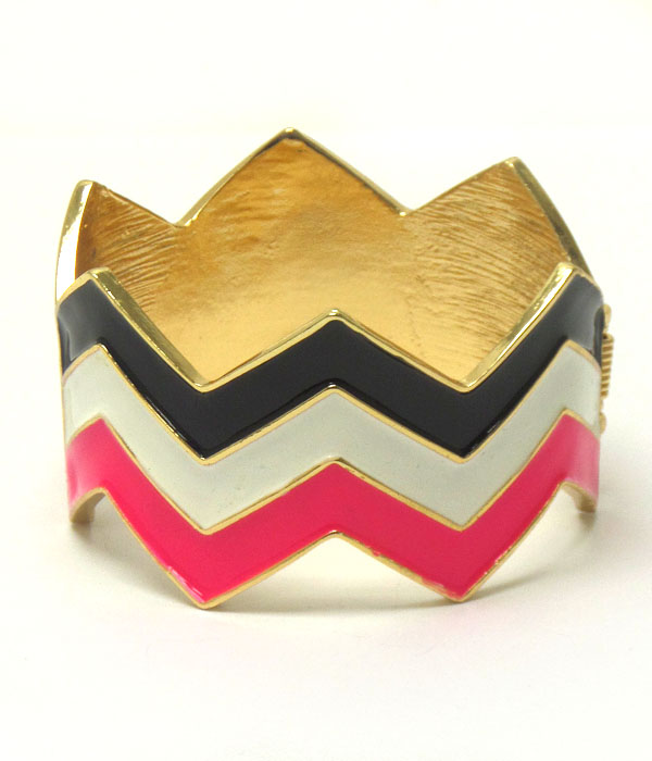 Epoxy chevron pattern hinge bangle bracelet