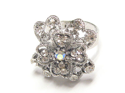 Flower shape crystal fashion ring - adjustable size