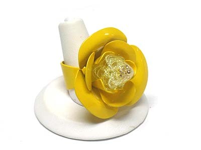 Enamel metal flower ring