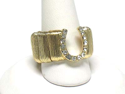 Crystal horse shoe stretch ring