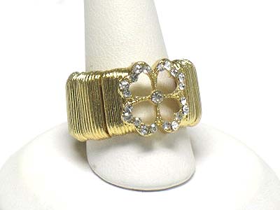 Crystal clover shape stretch ring