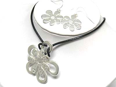 Metal art work flower and code necklace and earring set