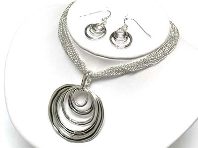 Metal round pendant and multi metal strand neckalce and earring set