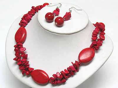 Coral stone and multi chip stone necklace and earring set