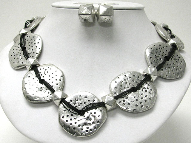 Hammered metal disk link necklace earring set