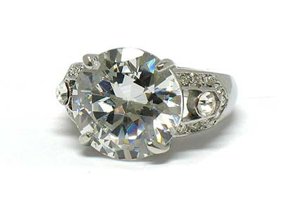 Large facet cut cubic zirconia and crystal deco ring