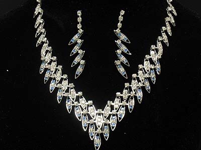 Rhinestone double plentiful feather shape necklace and earring set