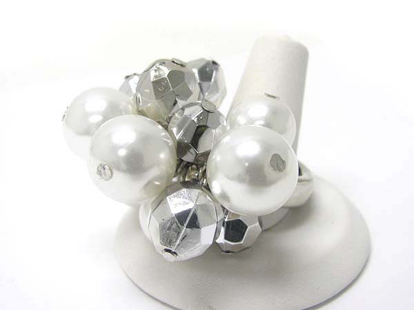 Mixed pearl and metallic beads deco stretch ring