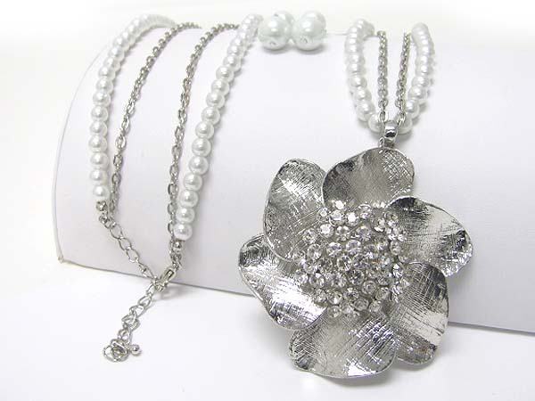 Crystal stud scratch meta lflower pendant pearl and metal chain long necklace set