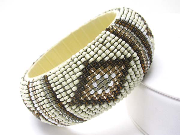 Seed beads deco wrapped bangle