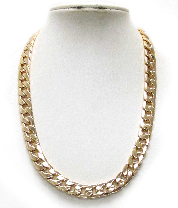 Plain and thick metal chain necklace