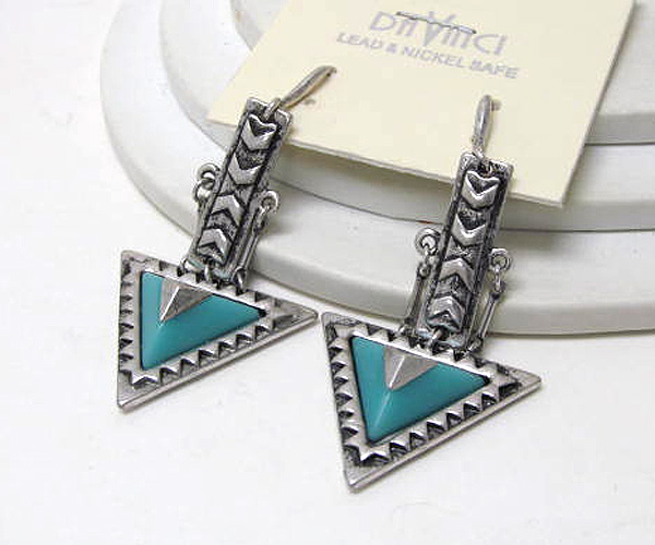 Metal triangle and acryl fashion arrow style  drop earring