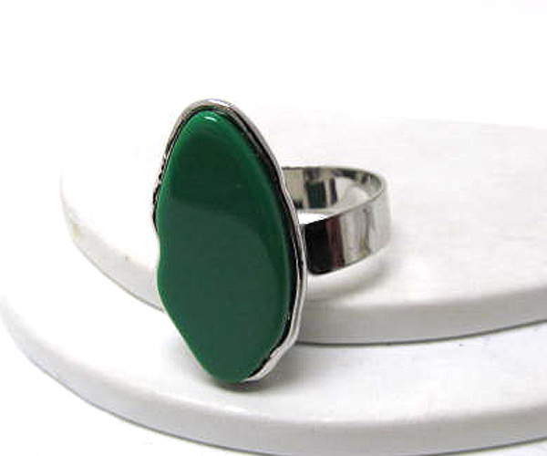 Oval acryl stone metal stretch ring