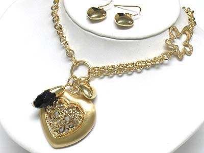 Metal filigree heart pendant necklace and earring set