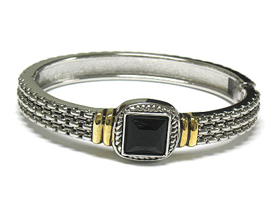 Big eye metal cable hinge bangle