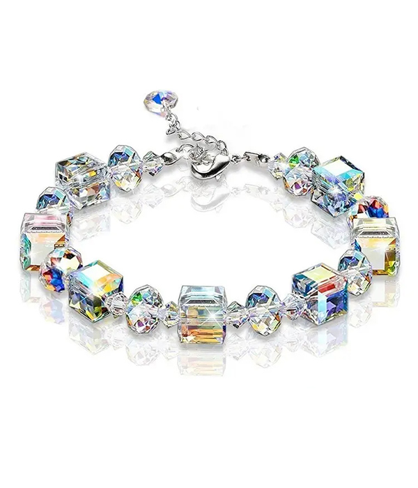 Facet crystal link bracelet