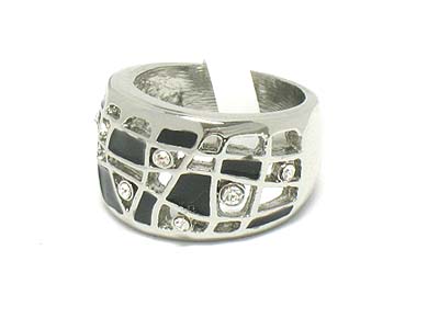 Crystal mosaic pattern fashion ring 