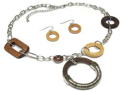 Wood and metal harmony ring pendant necklace and earring set