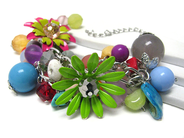 Multi color and material mixed charm and metal flower bracelet