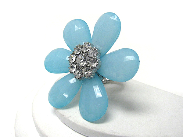 Crystal center and acrylic petal stretch ring