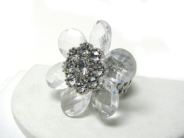 Crystal center and acrylic petal stretch ring