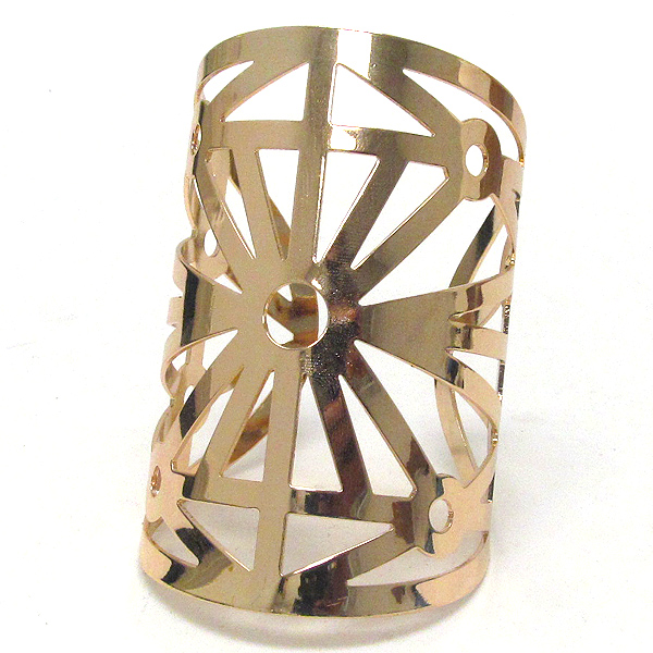 Multi trianglar cut wide metal cuff bracelet