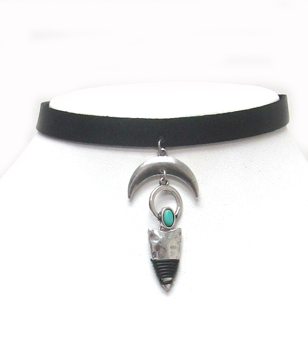 Metal drop choker necklace