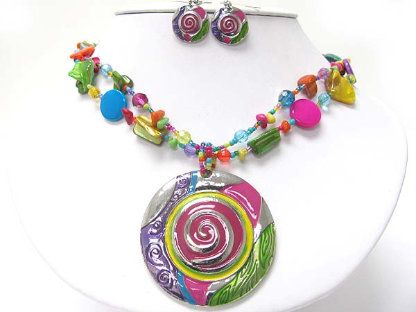 Enamel works round pendant mixed beads necklace earring set