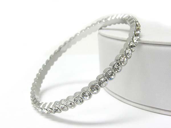 Crystal stud single line bangle