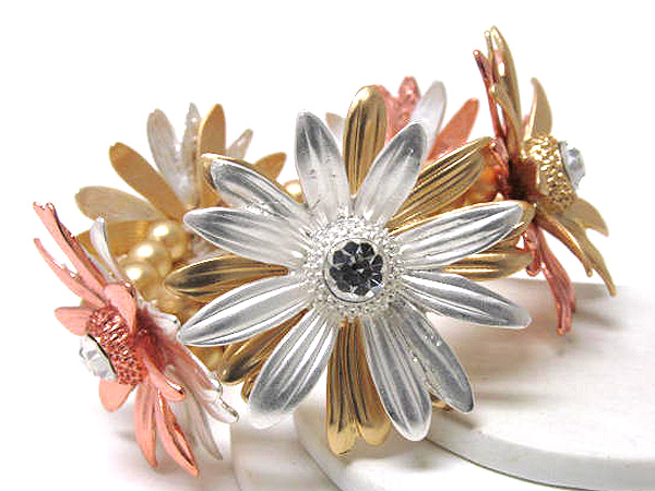 Metal crystal patern fashion sunflowers  and metal balls stretch bracelet