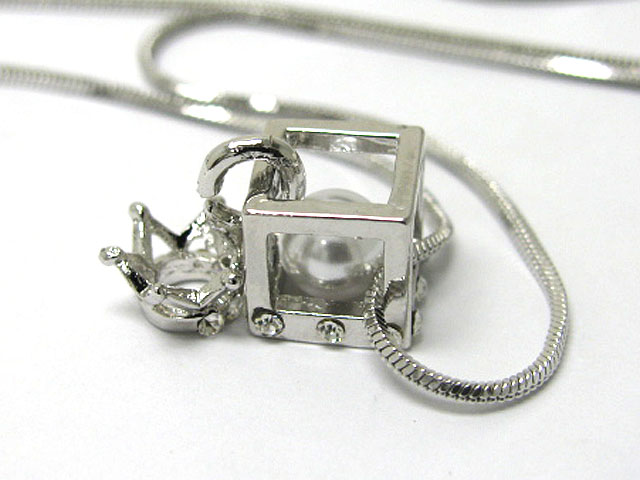 Made in korea whitegold plating crystal stud crown and pearl inside cube pendant necklace