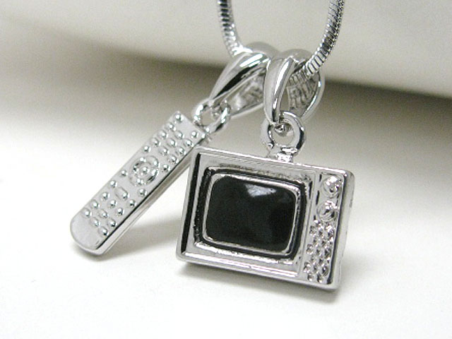 Made in korea whitegold plating crystal and epoxy art tv and remote dual pendant neckalce