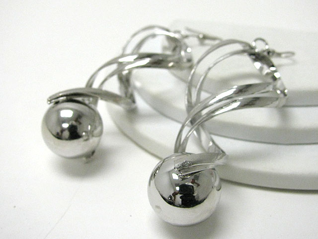 Metal ball twist drop earring