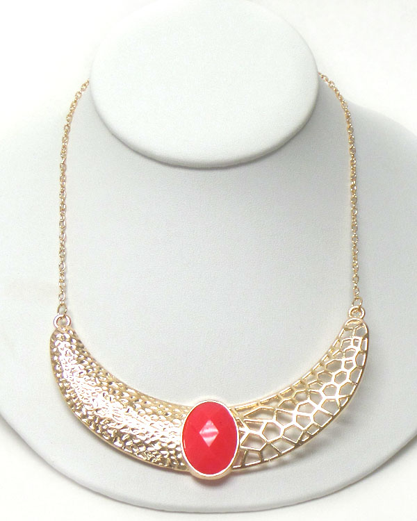 Faux stone center on textured metal filigree necklace